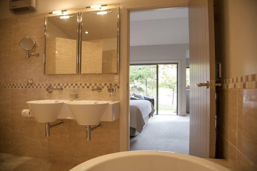 Mt Rosa Lodge Boutique Vineyard Accommodation วานากา ภายนอก รูปภาพ